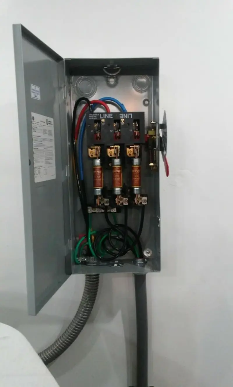 Three-phase disconnect switch installed for Electrical Wiring & Rewiring in Mount Vernon